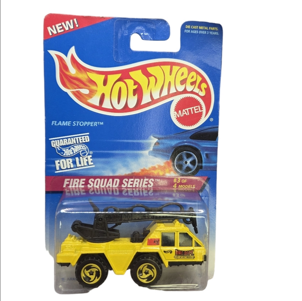 Mattel Hot Wheels Flame Stopper Fire Truck Yellow 426
